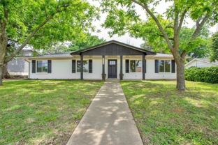2910 W Crawford St - Photo 1 of 1