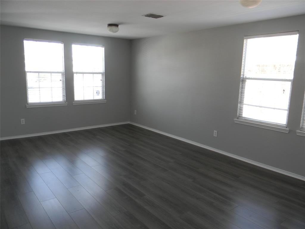 4636 Mountain Oak St - Photo 5 of 20