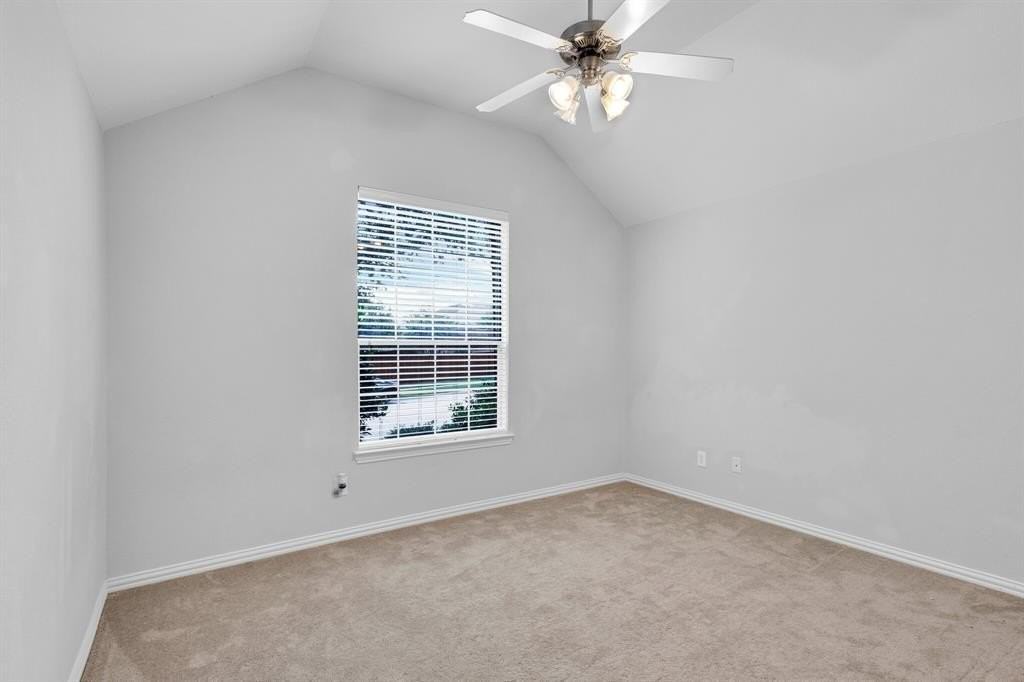 3233 Horizons Dr - Photo 3 of 22