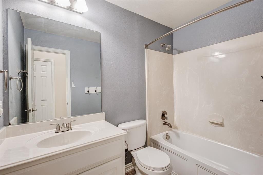 3233 Horizons Dr - Photo 4 of 22