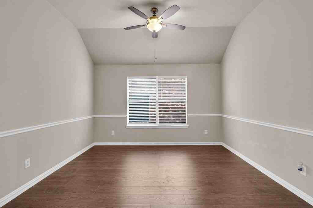 3233 Horizons Dr - Photo 7 of 22