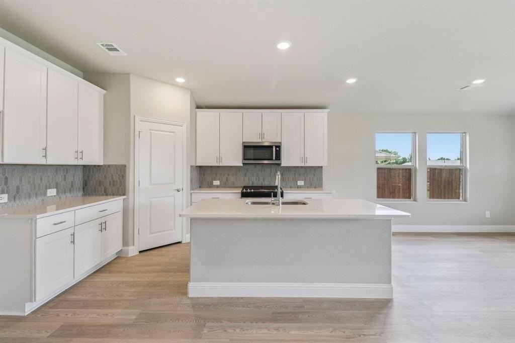 463 Yellowstar Ln - Photo 6 of 28