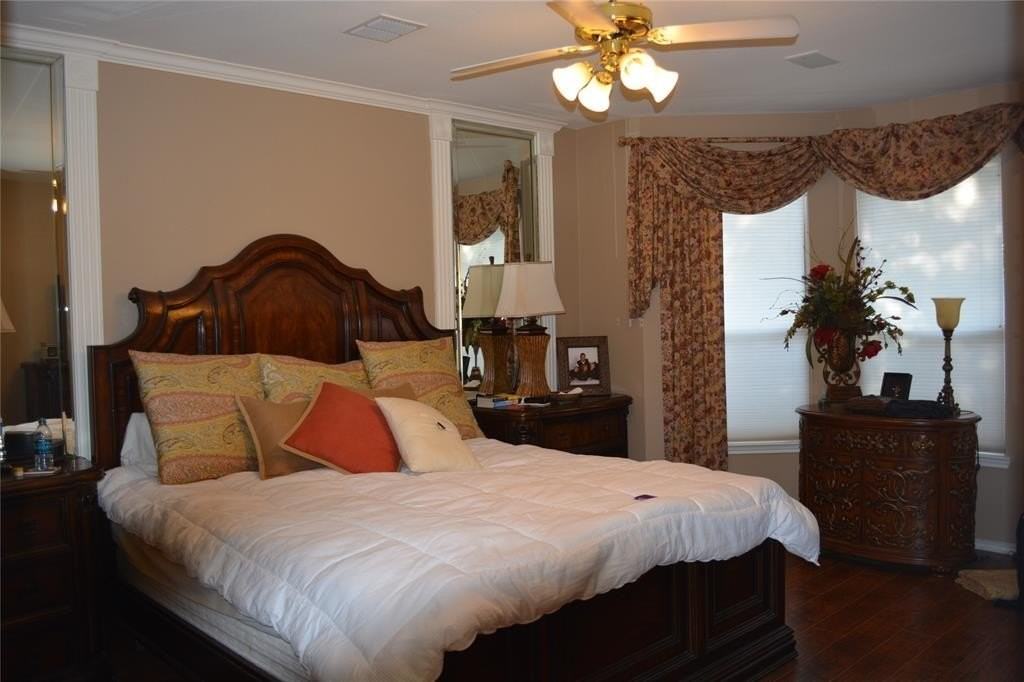 2713 Stanford Dr - Photo 4 of 20