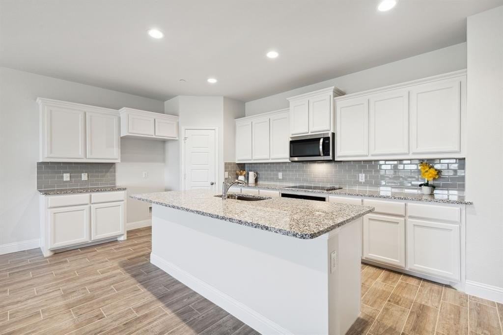 6028 Bursey Rd - Photo 3 of 26