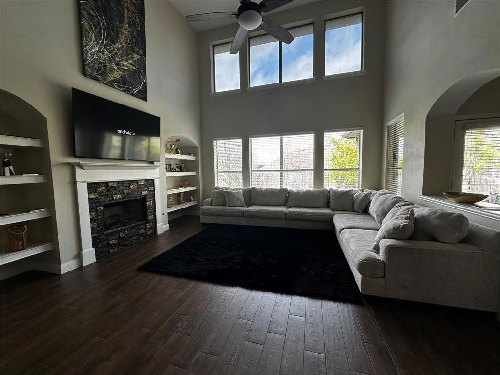 213 Fox Hollow Blvd - Photo 7 of 36