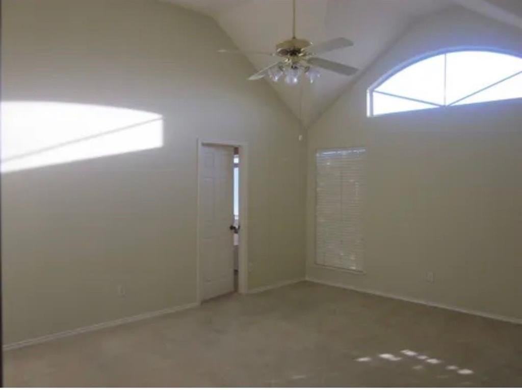 3844 Gillespie Dr - Photo 5 of 13