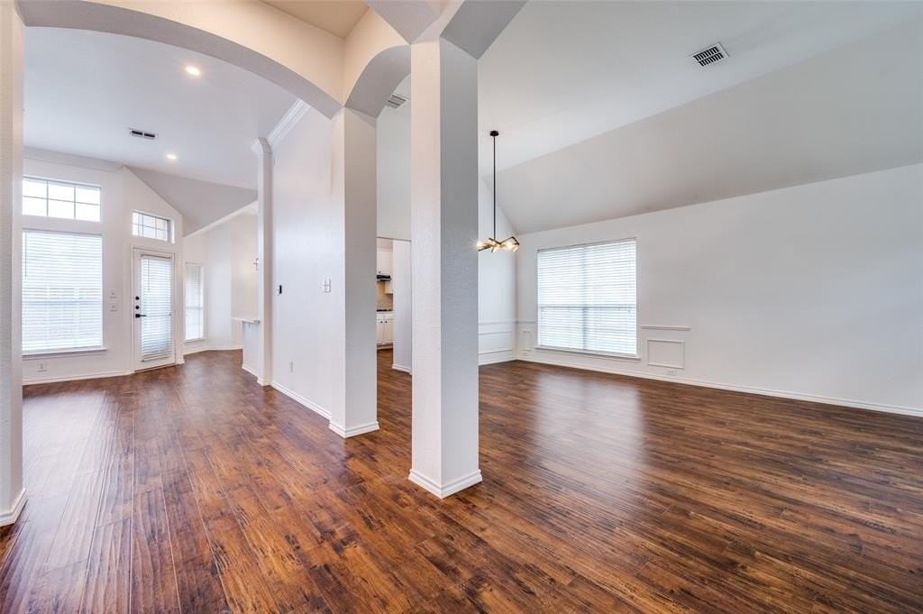 1420 Capstan Dr - Photo 2 of 25
