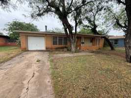 featured image of 725 S La Salle Dr