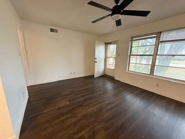 725 S La Salle Dr - Photo 2 of 17