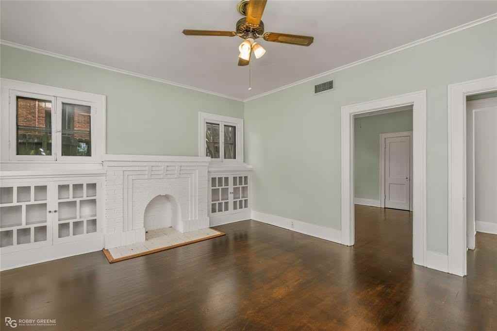 561 Forest Ave - Photo 7 of 21