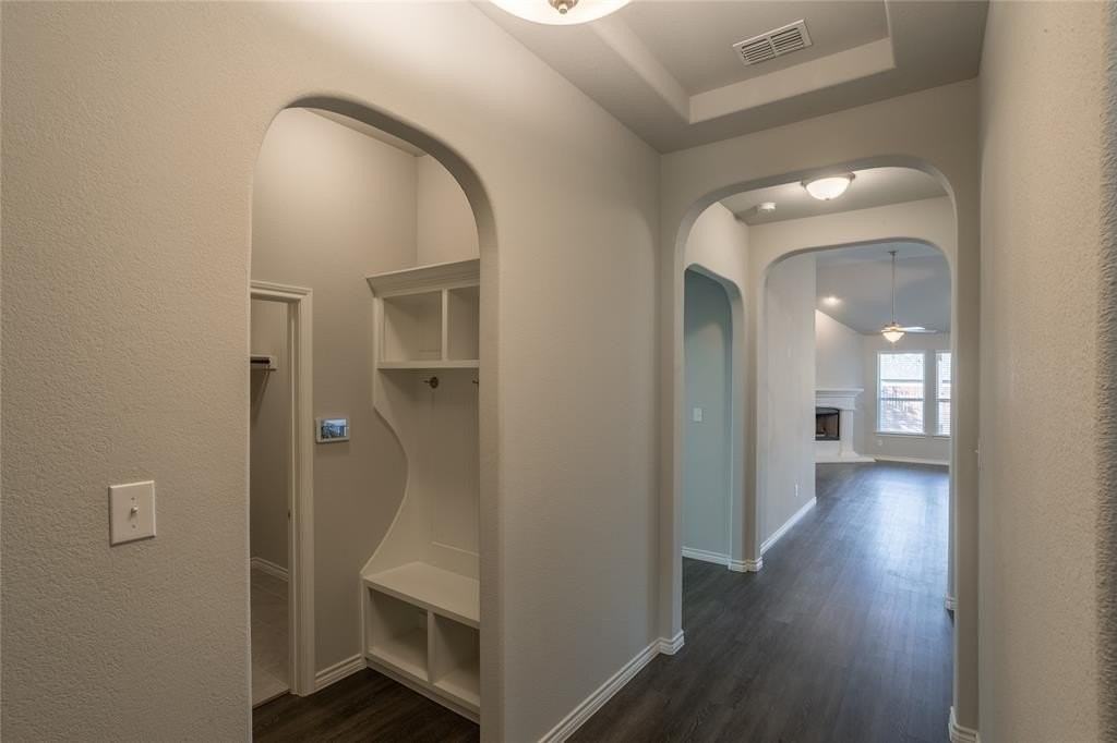 1017 Lake Cypress Ln - Photo 7 of 30