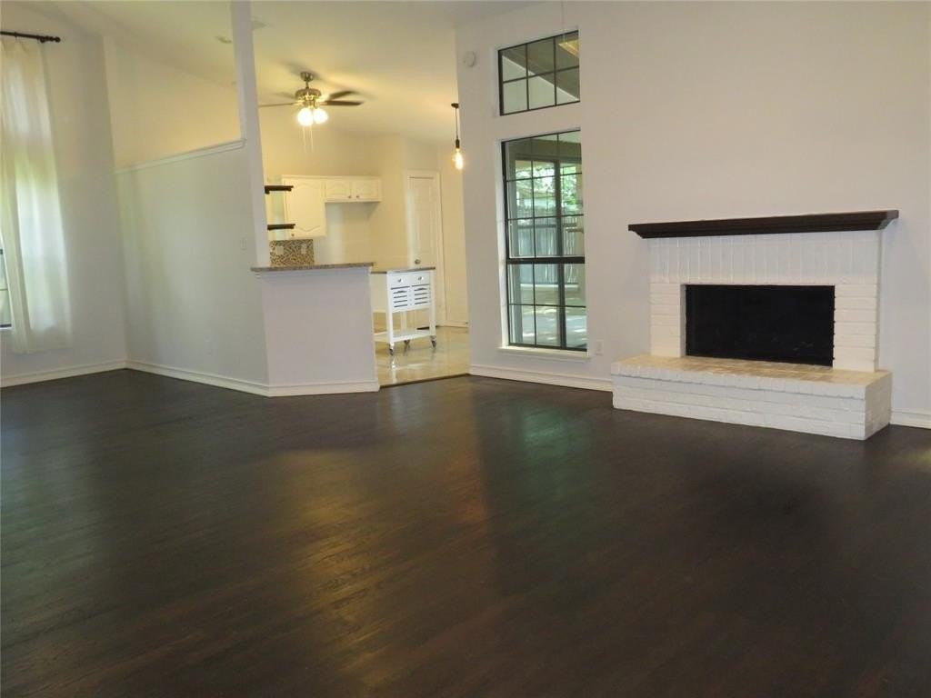 2308 Crestmeadow St - Photo 5 of 39