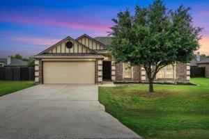 featured image of 106 Poinsetta Dr
