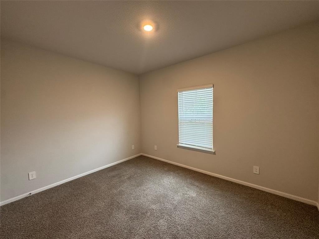 7948 Oaktown Dr - Photo 2 of 26