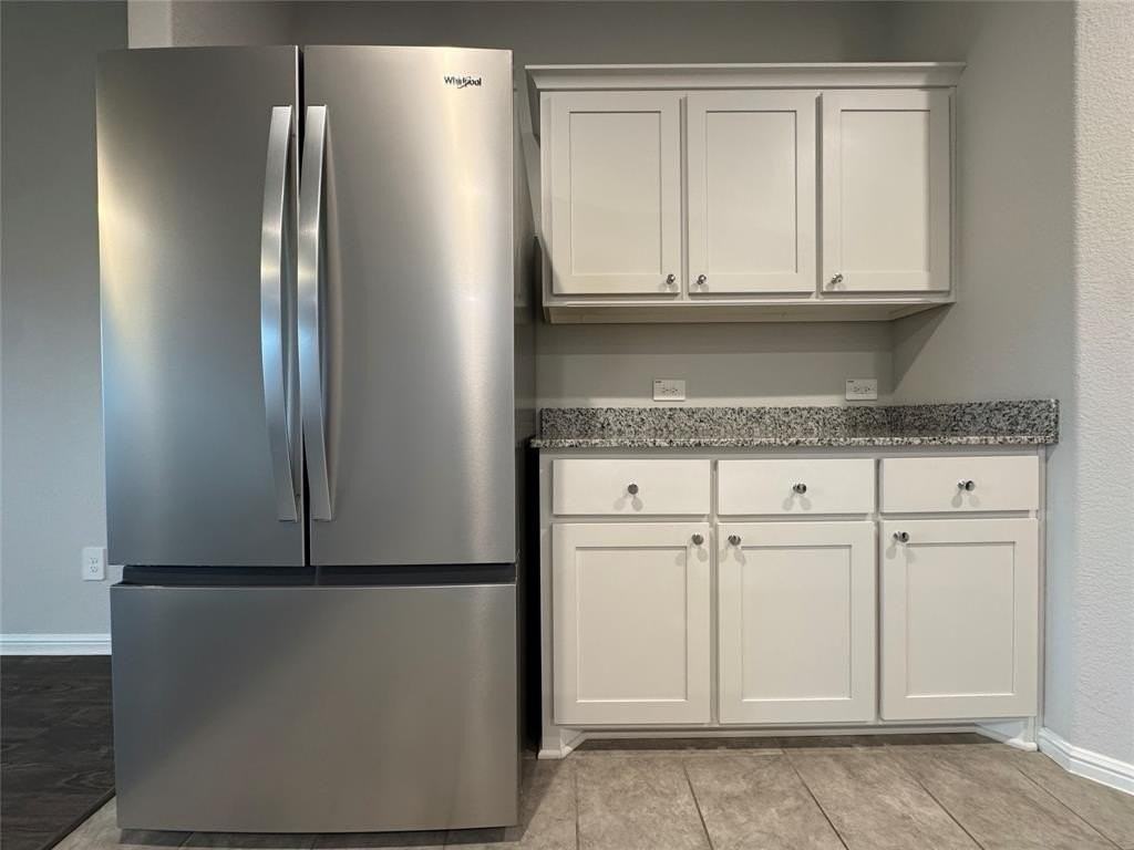 7948 Oaktown Dr - Photo 5 of 26