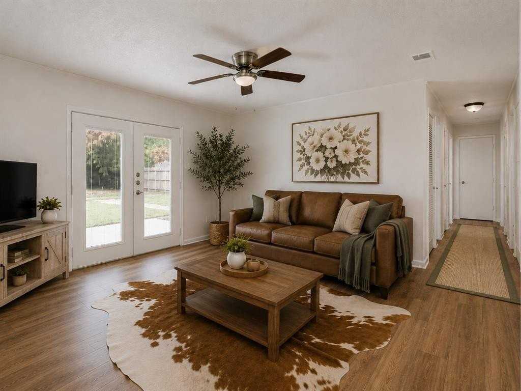 207 Stefanie St - Photo 2 of 24