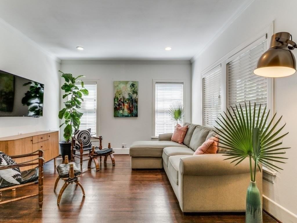 6313 Belmont Ave - Photo 6 of 27