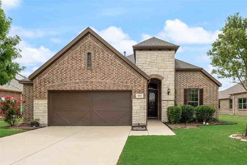 2112 Benjamin Creek Dr - Photo 2 of 31