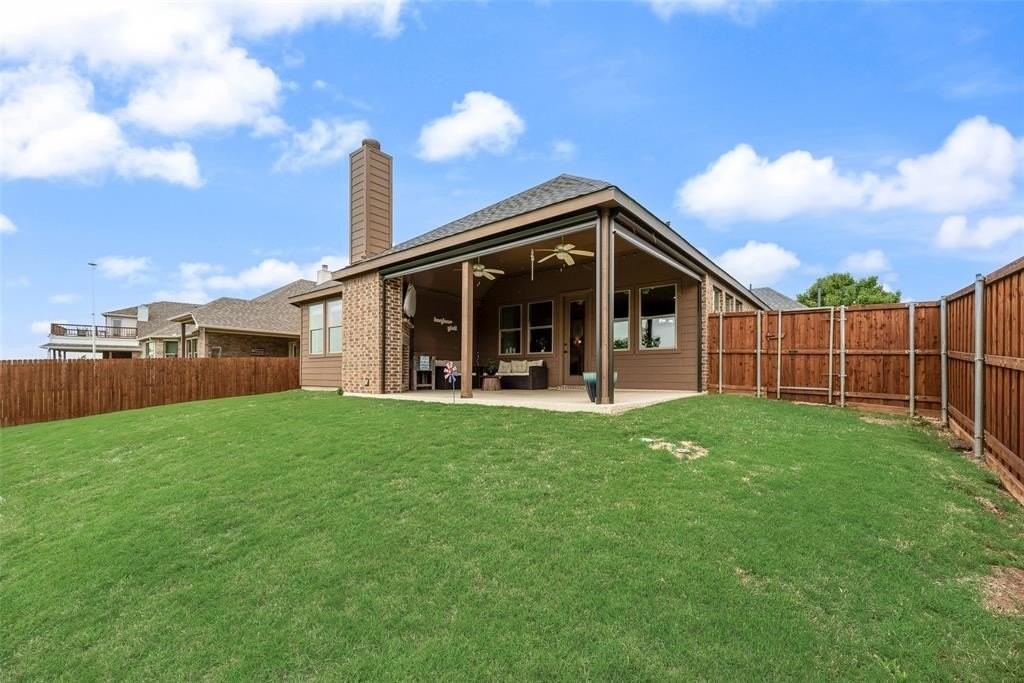 2112 Benjamin Creek Dr - Photo 3 of 31