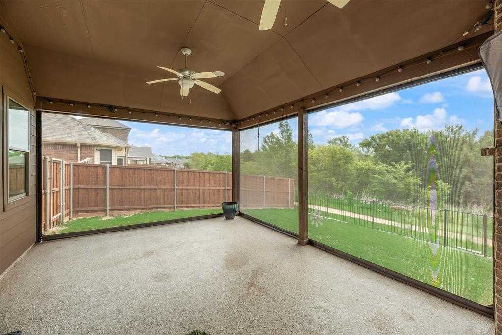 2112 Benjamin Creek Dr - Photo 6 of 31