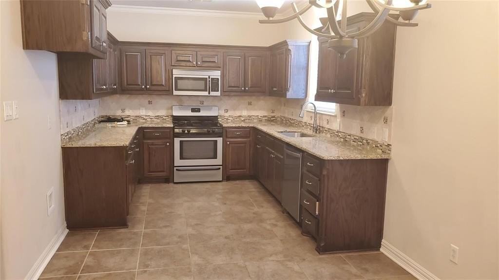 1125 Northwood Ln - Photo 7 of 19