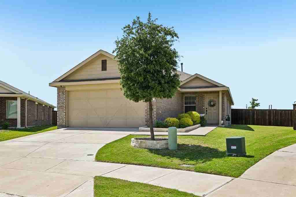 400 Ventura Blvd - Photo 2 of 40