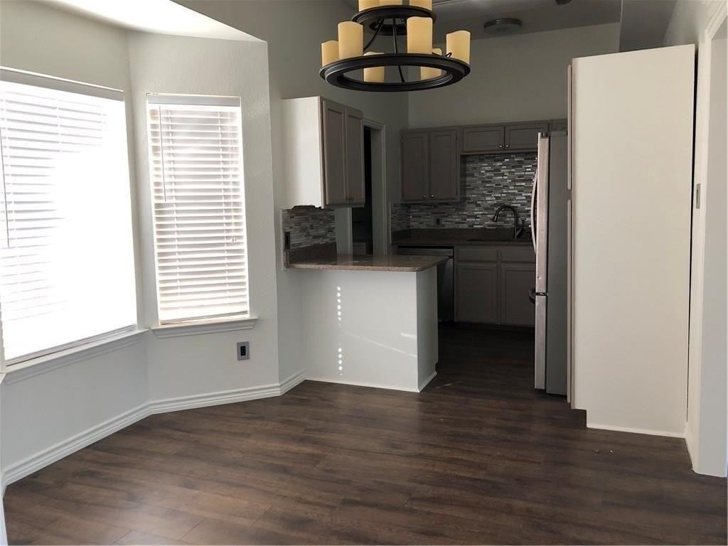3228 N Bell Ave - Photo 3 of 10