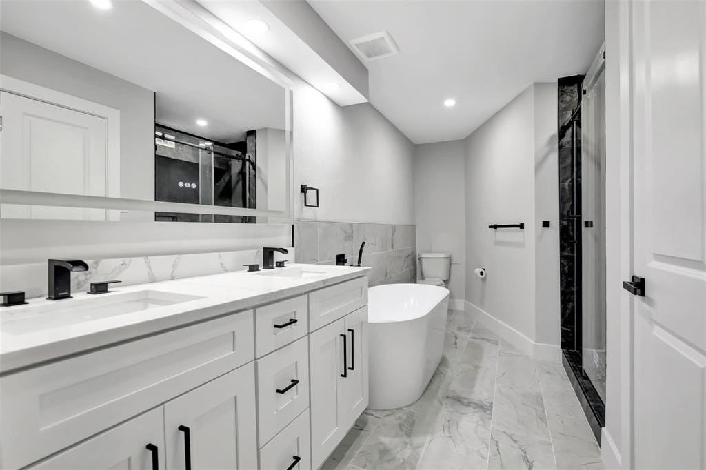 6018 E University Blvd #102 - Photo 5 of 29