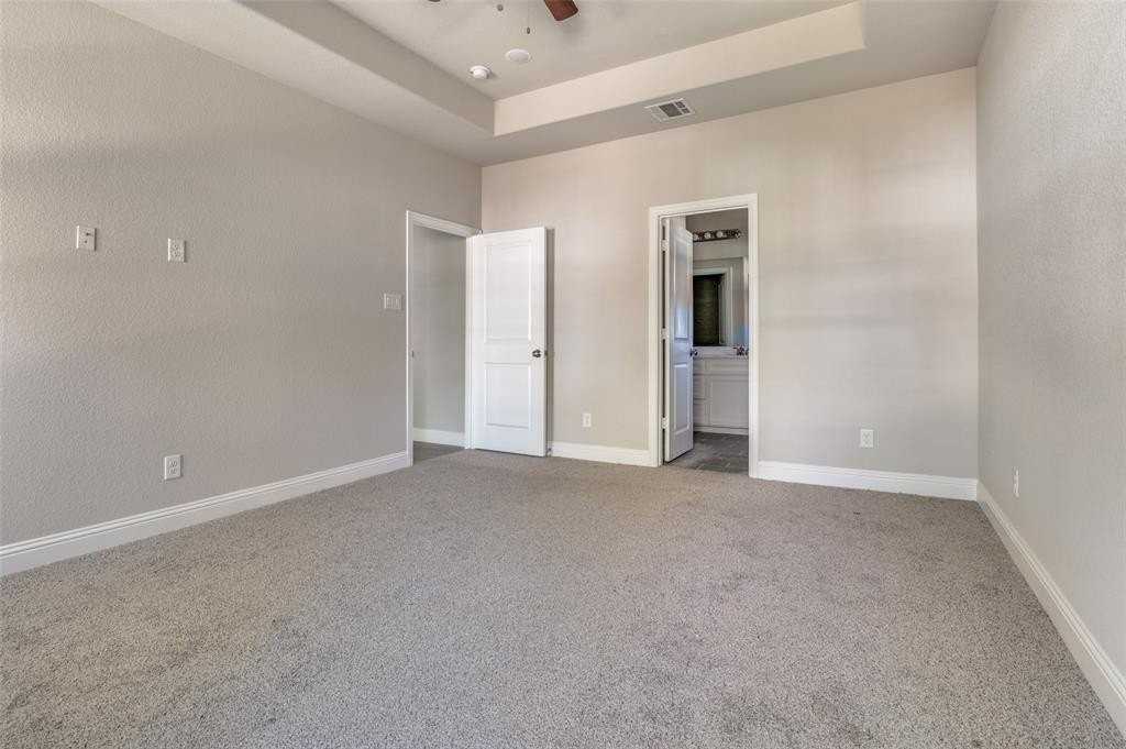 5520 Goodman Ave - Photo 7 of 10