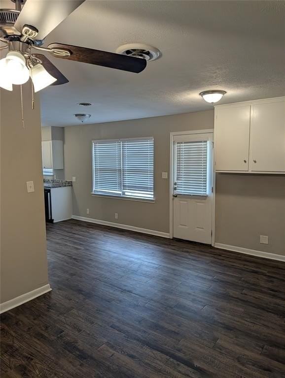 105 Dupont Cir - Photo 6 of 21