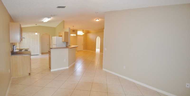 3270 Cedar Bay Dr - Photo 3 of 13