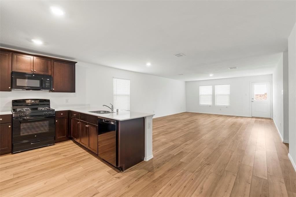 1708 Helmoken Falls Dr - Photo 4 of 39