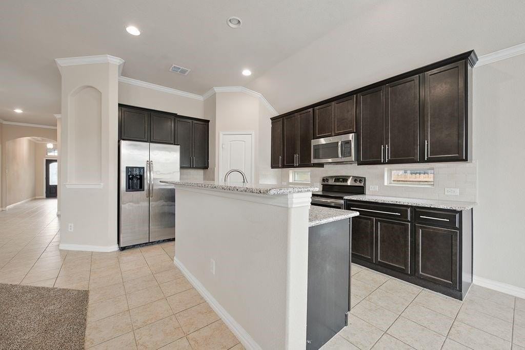 16629 Amistad Ave - Photo 6 of 20