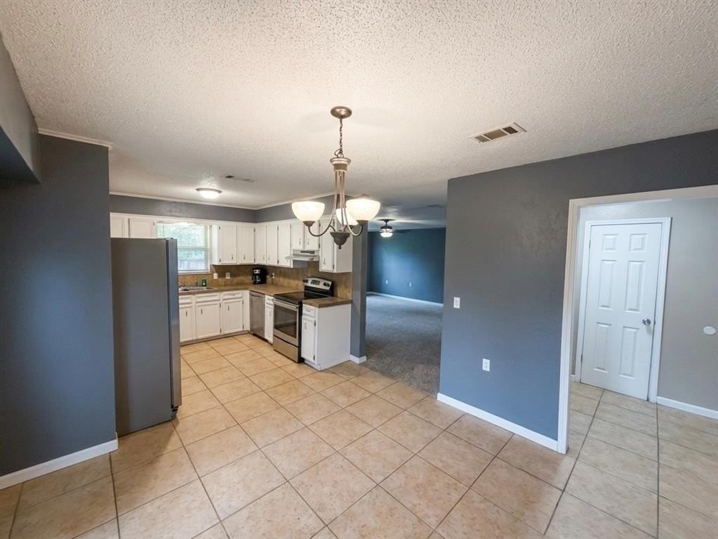 4604 Lawndale Dr - Photo 7 of 24