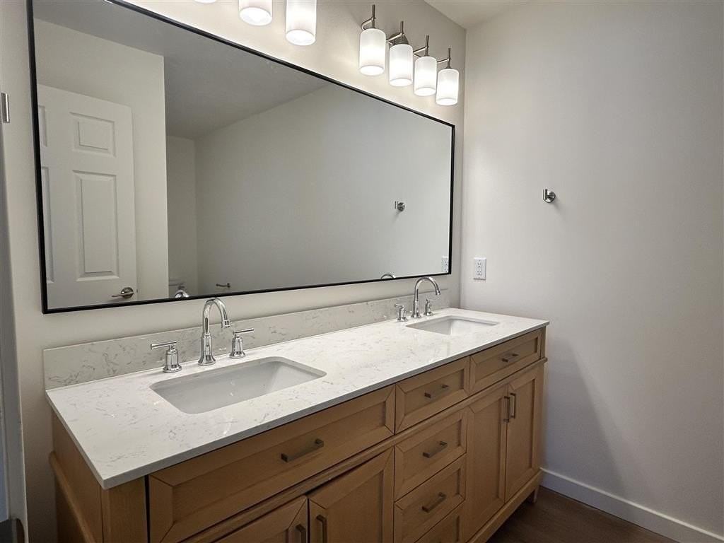 801 Cocoa Ct #B - Photo 5 of 9