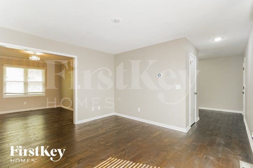 12425 S Blackfoot Dr - Photo 4 of 15
