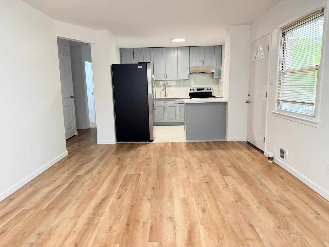 2306 215th St #1FLBS - Photo 3 of 11