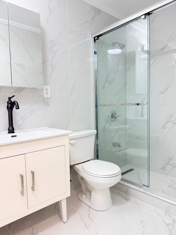 2306 215th St #1FLBS - Photo 5 of 11