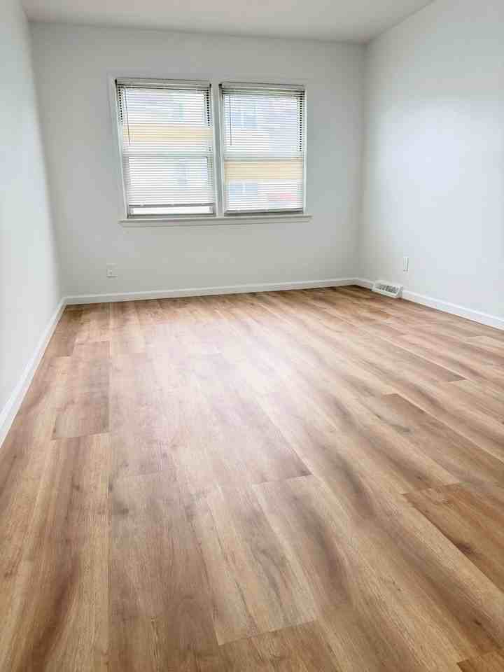 2306 215th St #1FLBS - Photo 6 of 11