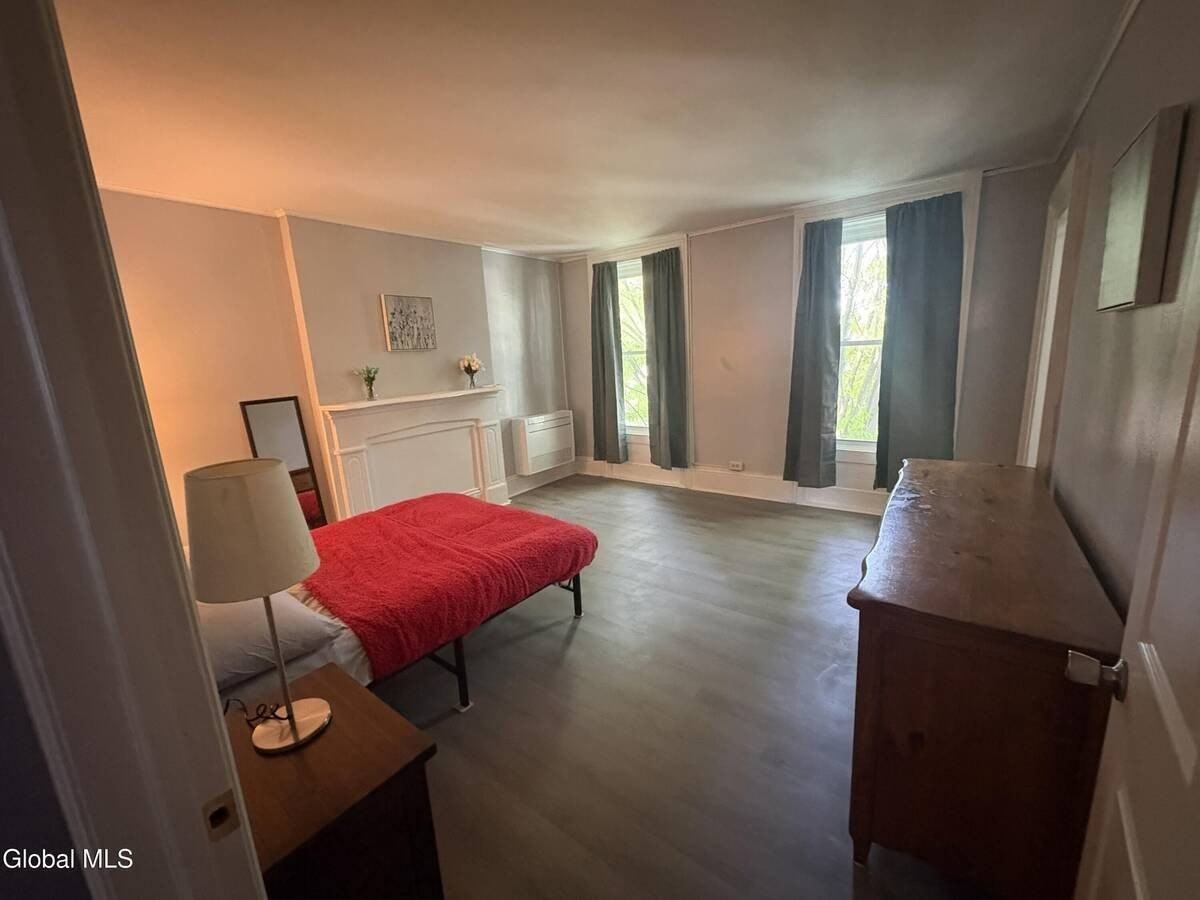 334 4th St #3 - Photo 7 of 15