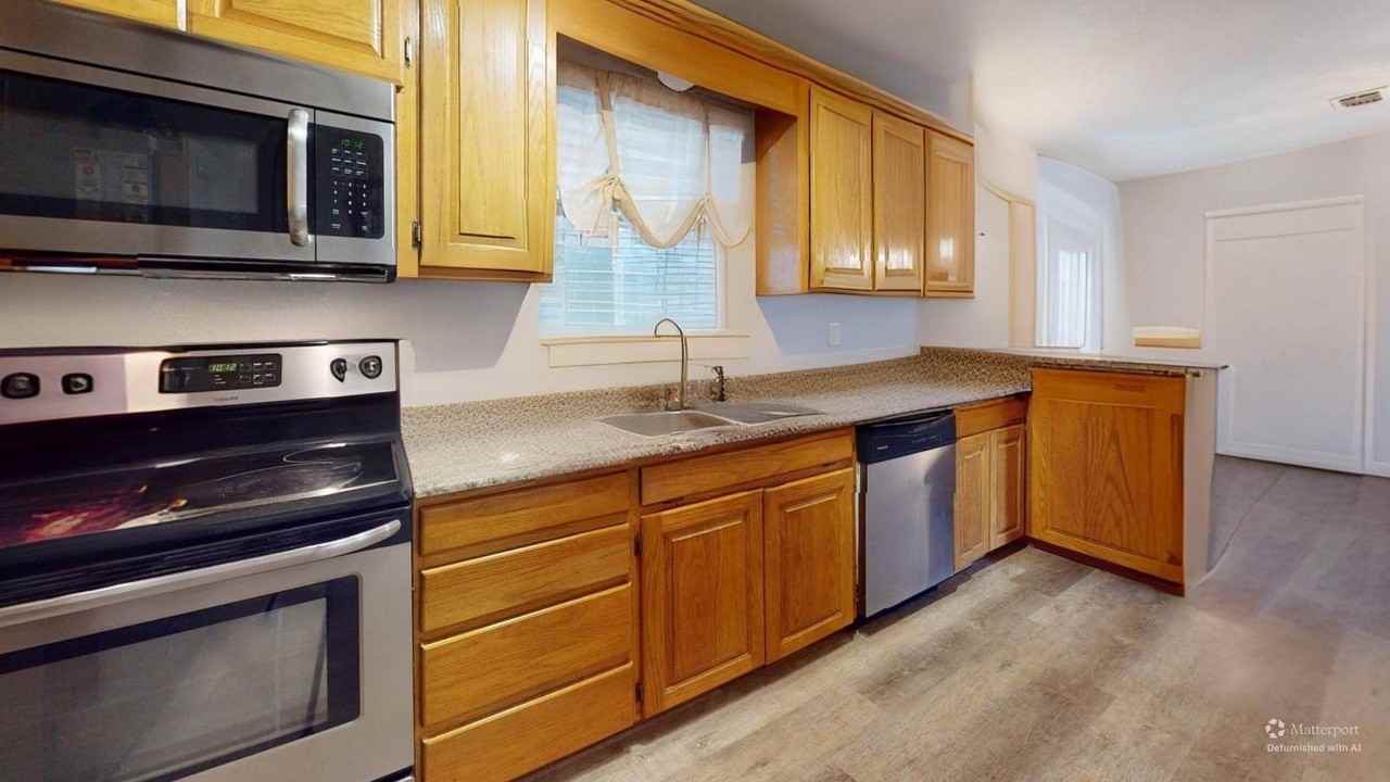 1202 E Keller St - Photo 6 of 16