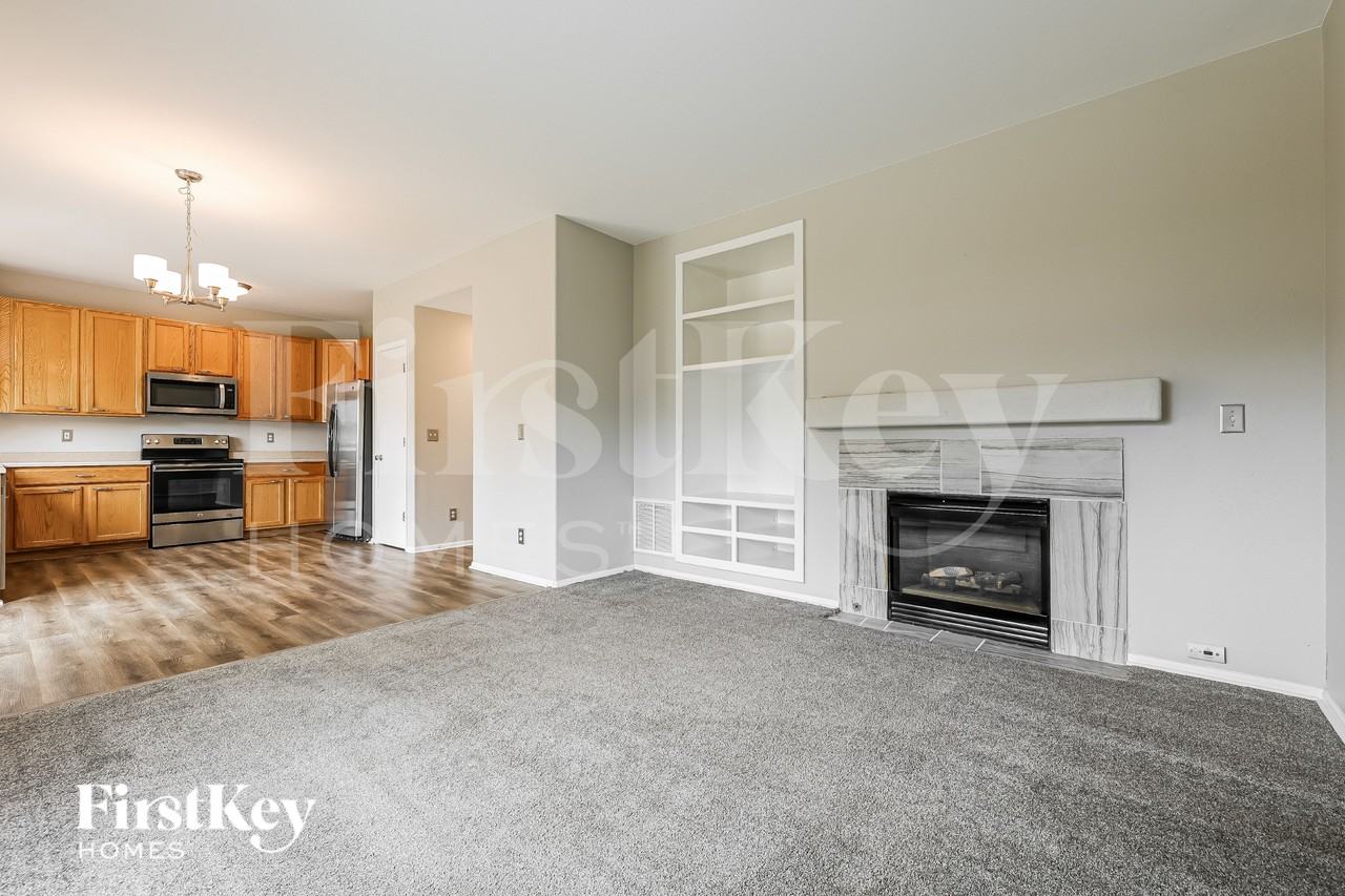 5135 Nighthawk Pkwy - Photo 6 of 19