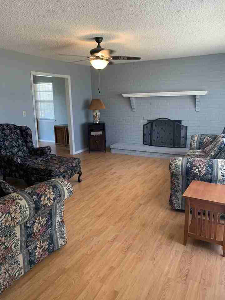 984 E Schirra Dr - Photo 4 of 21