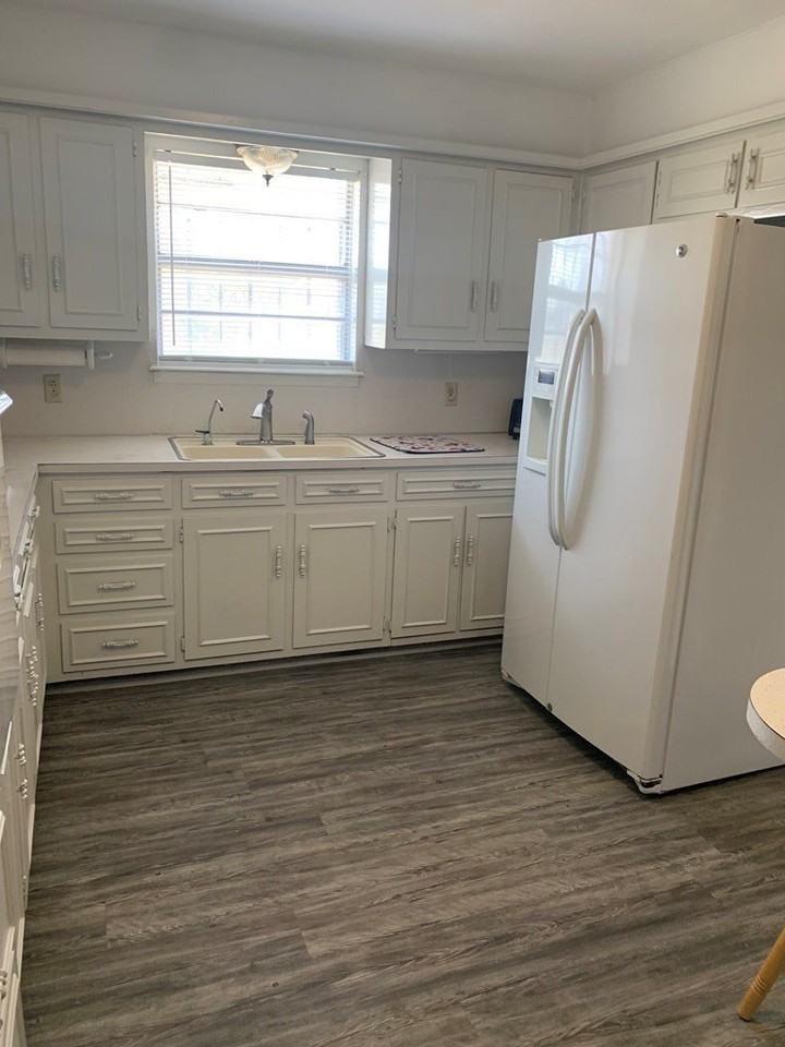 984 E Schirra Dr - Photo 7 of 21