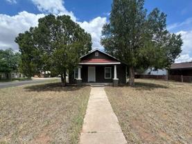 1322 N Lincoln Ave - Photo 1 of 1