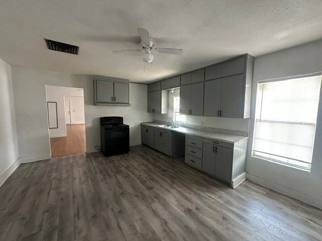 1322 N Lincoln Ave - Photo 6 of 12