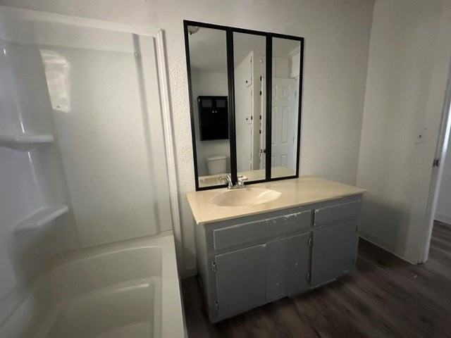 1322 N Lincoln Ave - Photo 7 of 12