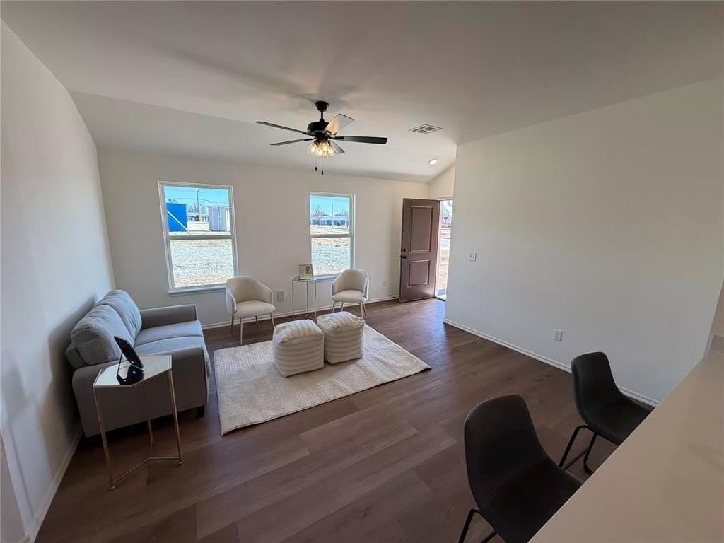 300 Liam Drive - Photo 2 of 25