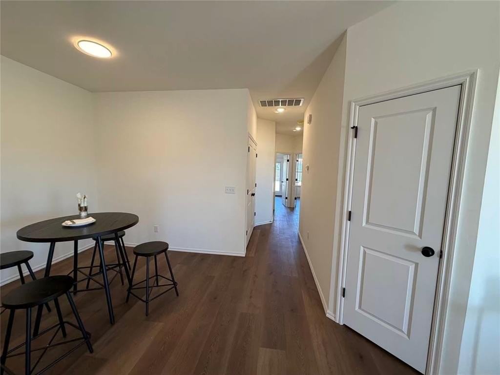 300 Liam Drive - Photo 7 of 25