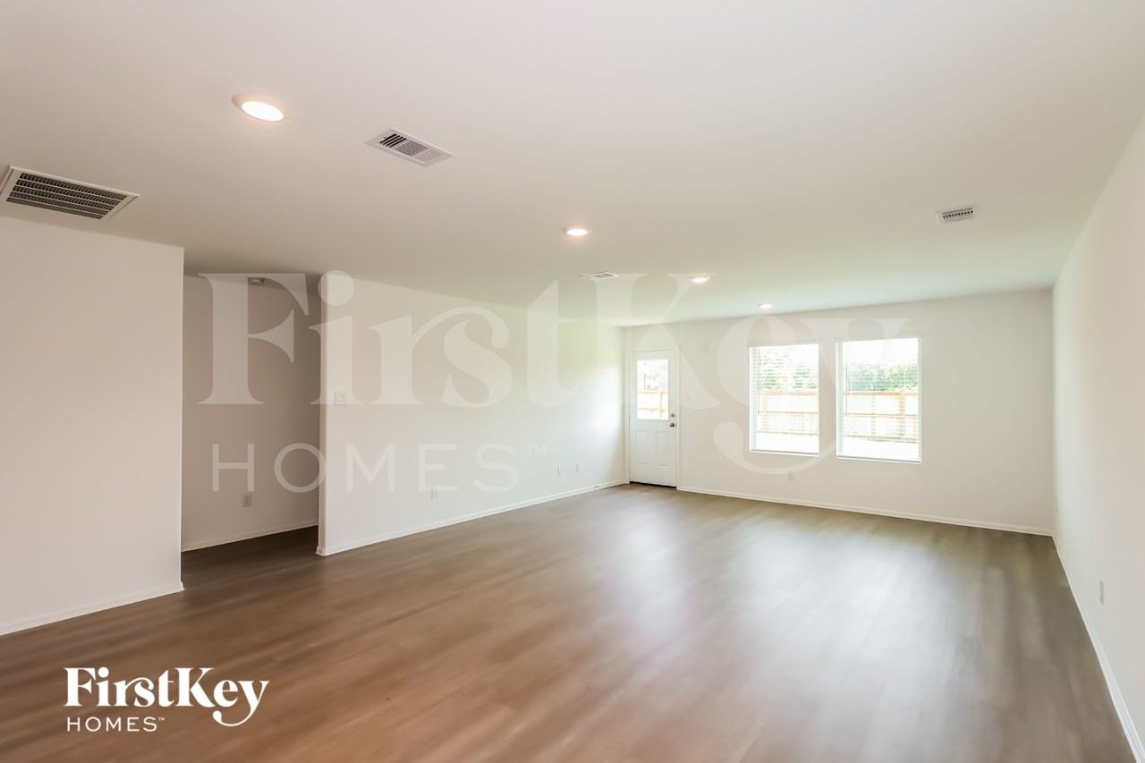 3450 Hughes Meadow Way - Photo 3 of 16